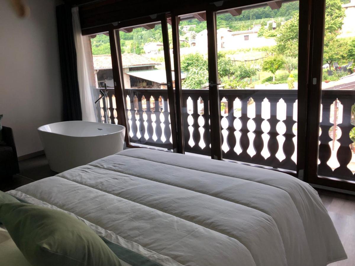 La Terrazza Sulle Vigne B&B Corte Franca Exterior foto