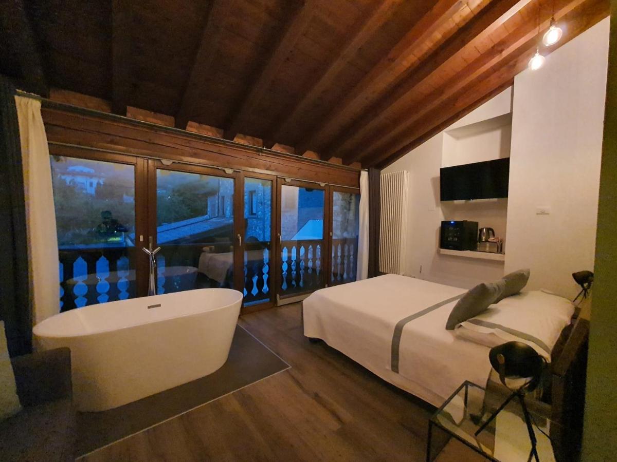 La Terrazza Sulle Vigne B&B Corte Franca Exterior foto