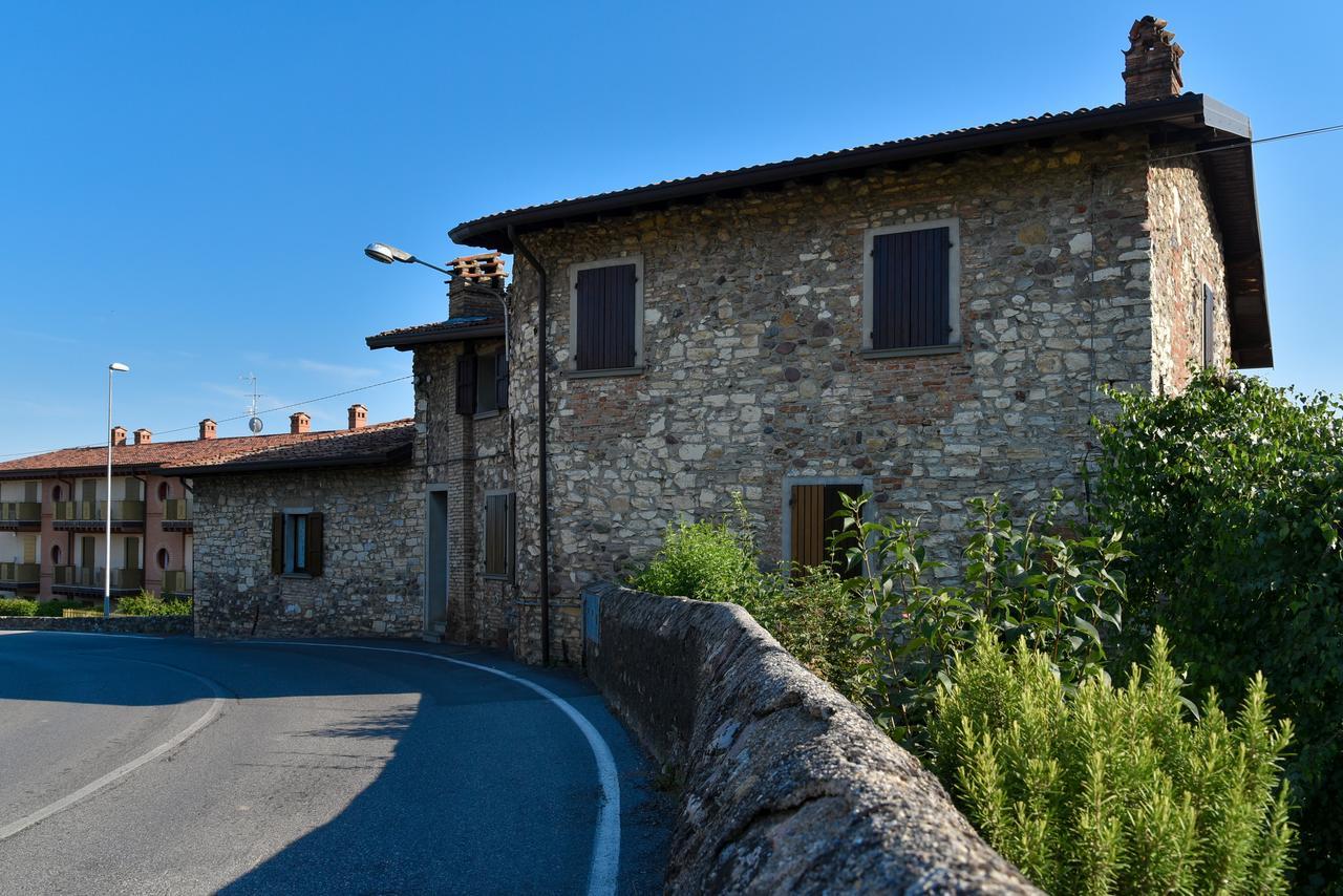 La Terrazza Sulle Vigne B&B Corte Franca Exterior foto